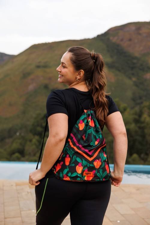 MOCHILA SAQUINHO ESTAMPA CAJUEIRO