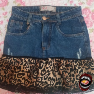 Saia Jeans Curta com Barra Babado em Oncinha