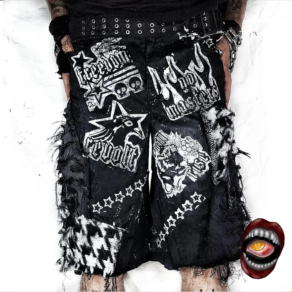 Bermuda Jeans com Patchwork e Estrelas - Imagem 3