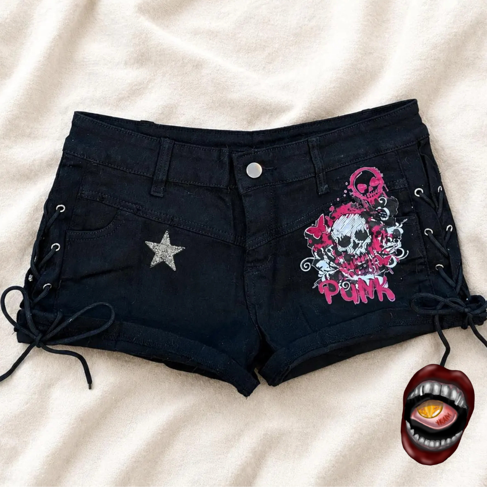Shorts com Estampa de Caveira e Amarração Lateral