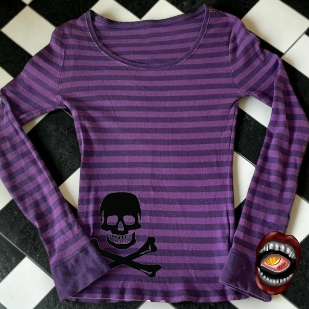 Blusa Listrada Roxa de Caveira - Imagem 3